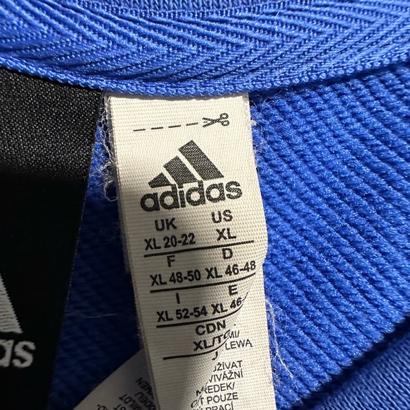 Brand new condition - Adidas crew - Picture 2 of 2